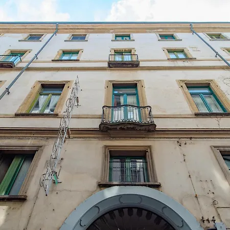 Familia - 257 By Happyhostorino